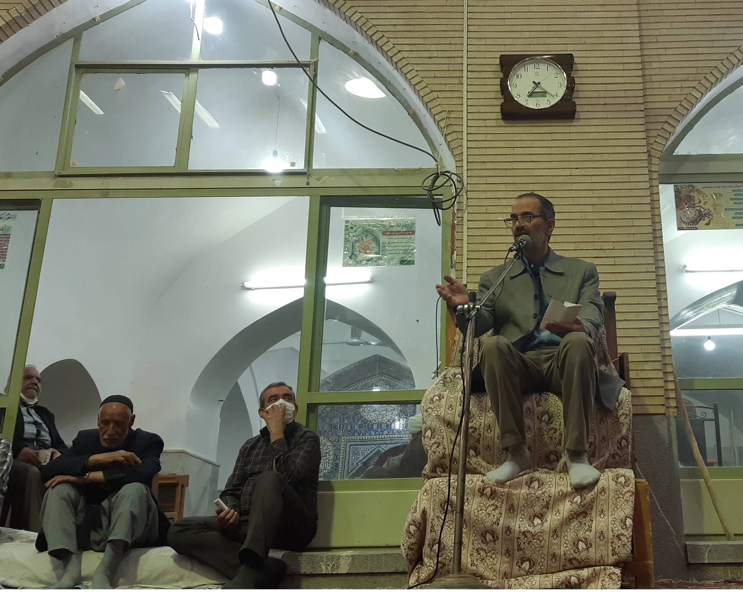 از: " برکات جمهوری اسلامی برای شهر و روستا " تا : " تلاش برای حل مشکلات موجود"