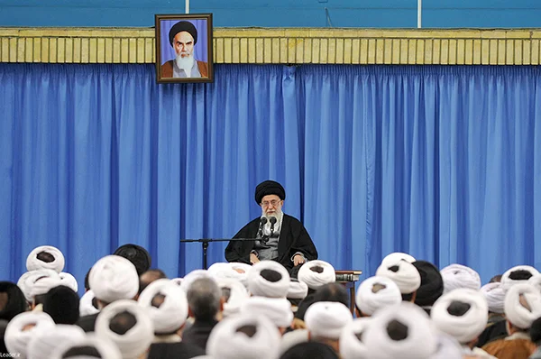 زندگینامه‌ی امام خامنه ای